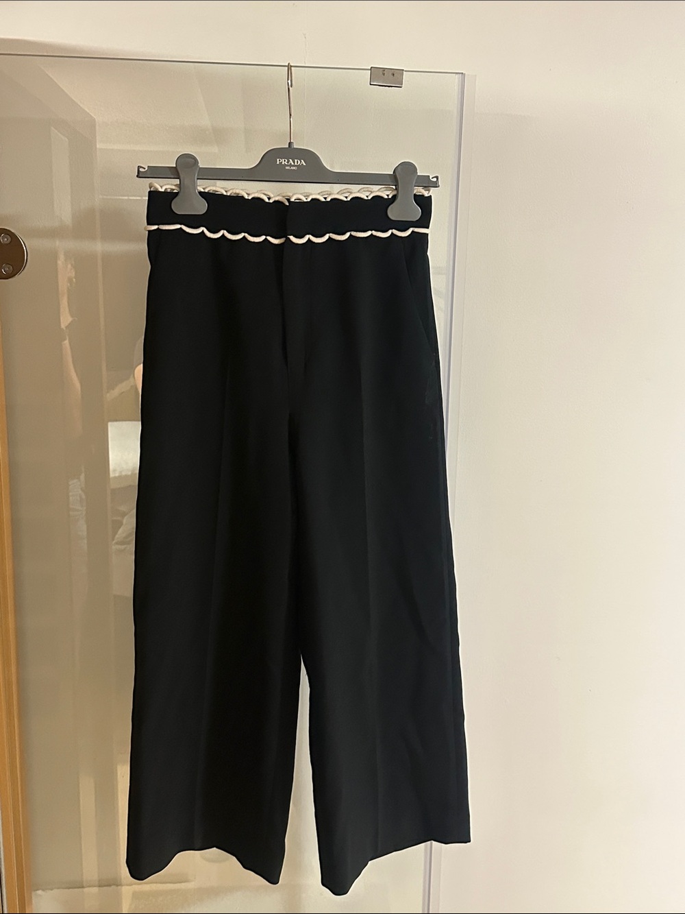 RED Valentino Black Wide-Leg Capris with Cream Scallop Trim